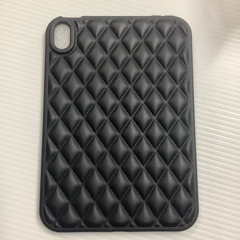 Black Plastic Shaped Quilted iPad Mini 2024 A17 Pro Case